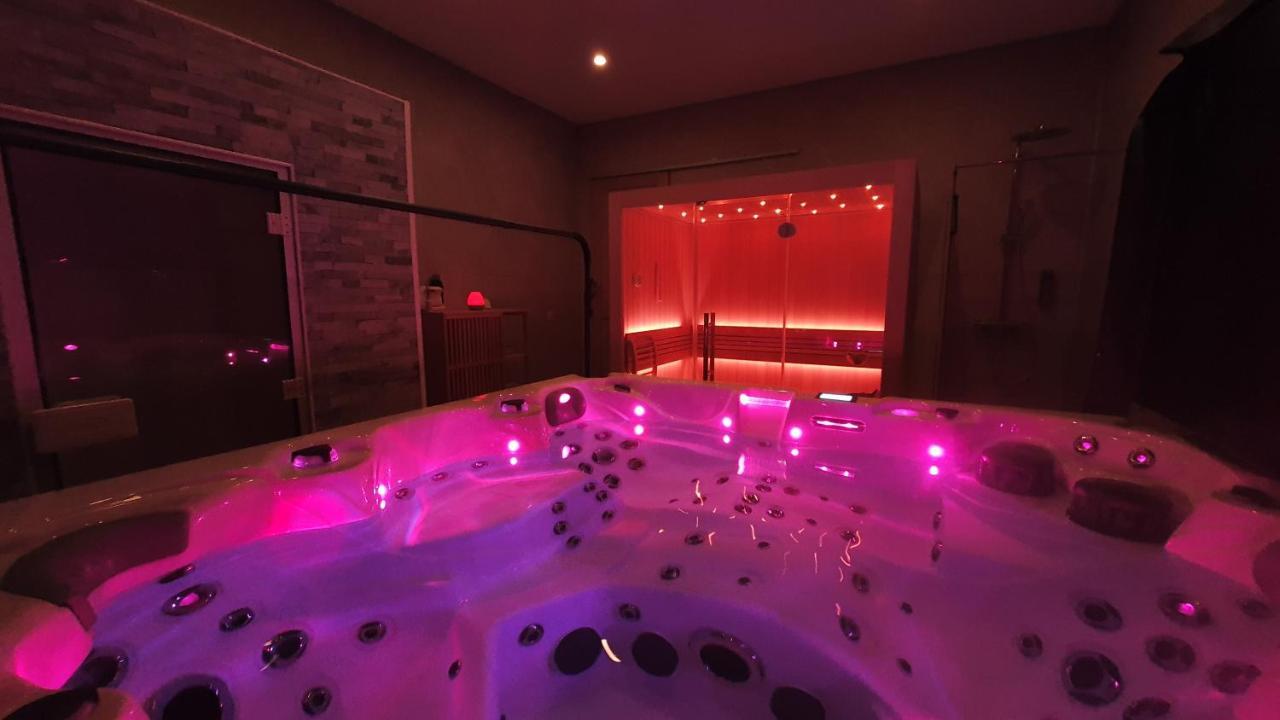 迪南Bed'N'Bulles - Wellness Privatif住宿加早餐旅馆 外观 照片